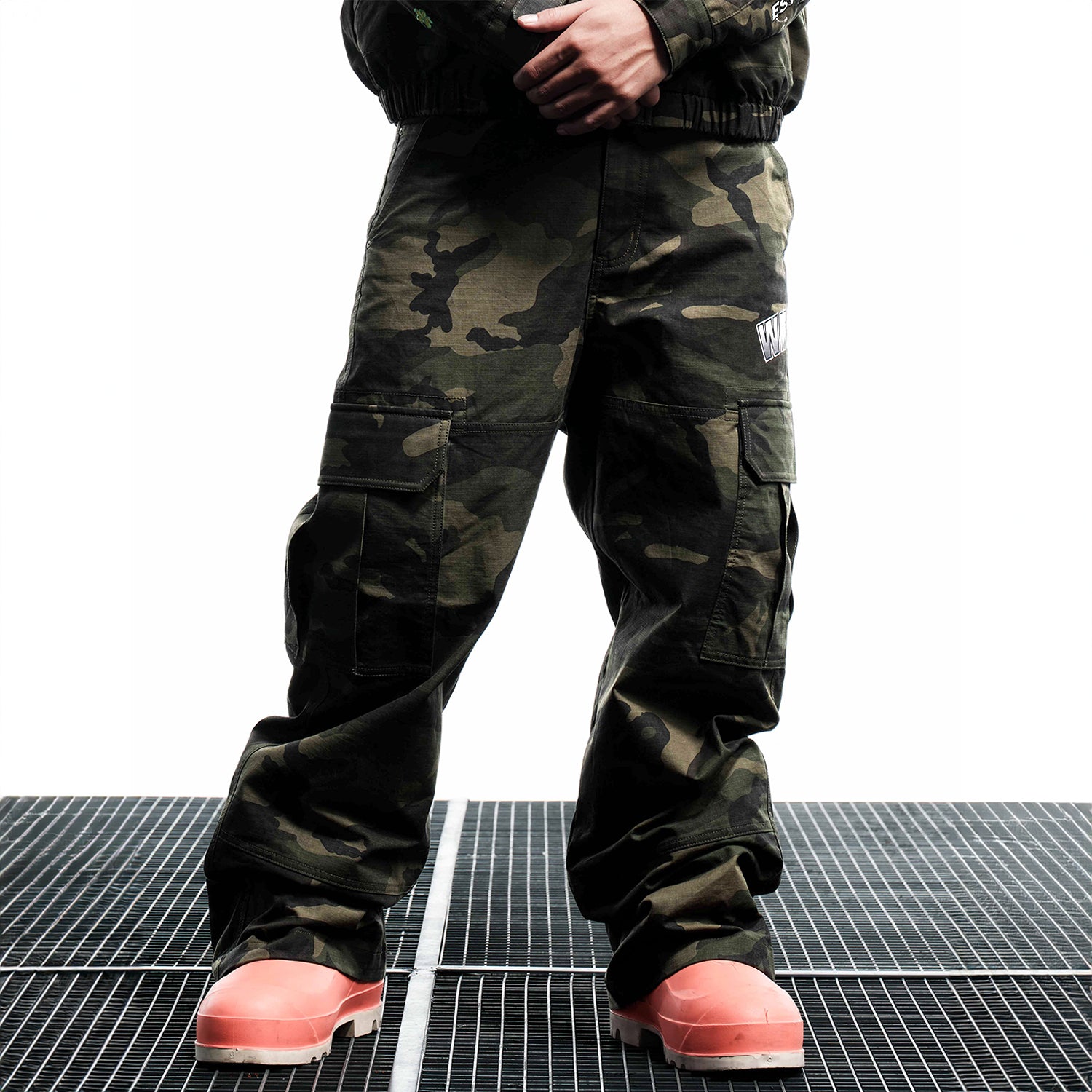 WHOOSIS Camo Patch Workwear Pants